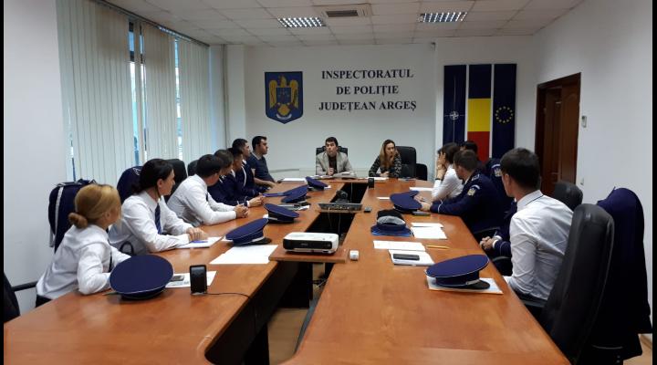 Pentru 10 absolvenți ai Școlii de Agenți de Poliție ,,Vasile Lascăr" Câmpina, prima zi de munca