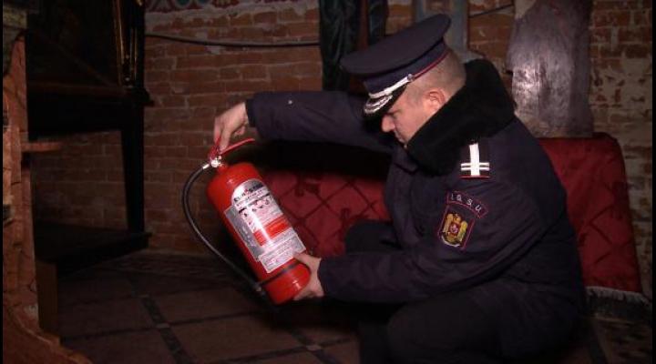 Peste 200 încălcări ale normelor de apărare împotriva incendiilor și protecție civilă depistate de pompierii prahoveni, in noiembrie