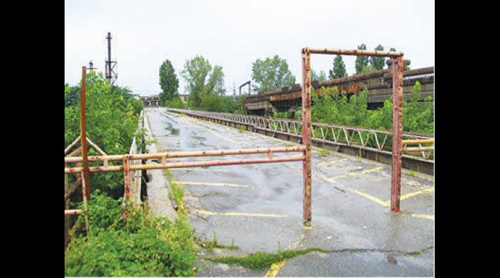 Incepe demolarea Podului de Lemn din Ploiesti. Circulatie inchisa pe strada Marin Mehedințeanu 
