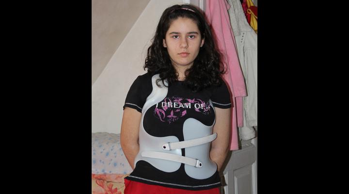 Strigătul disperat al unei mame din Sinaia: "Singura consecință pe care mi-a garantat-o medicul este paralizia fetei mele""! 