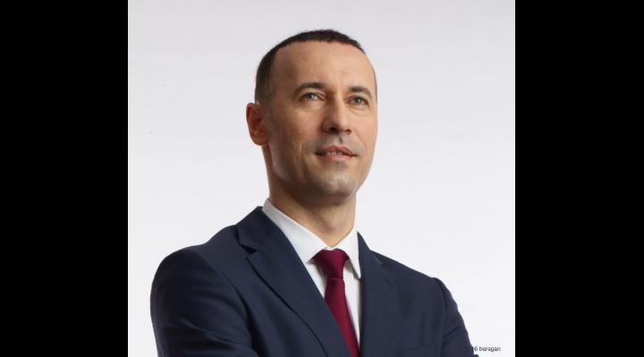 Iulian Dumitrescu:"Măsurile fiscale anunțate de ministrul Finanțelor, Eugen Teodorovici, au produs un adevărat haos pe piața de capital"