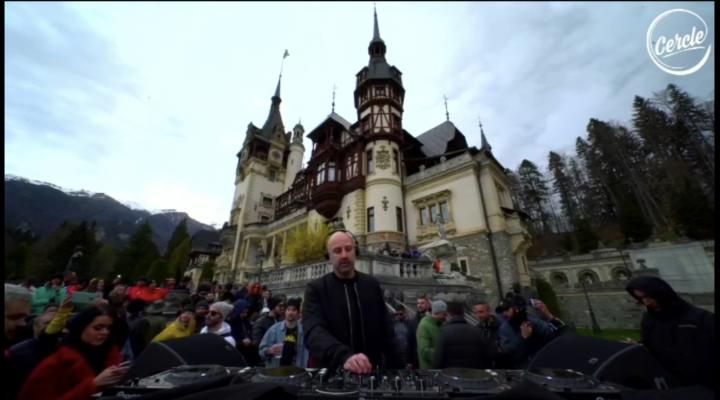 VIDEO: Live show unic la Castelul Peles din Sinaia. Concert OXIA, transmis online in toata lumea