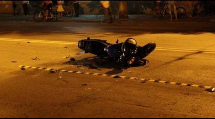 Un motociclist din Prahova a murit într-un accident produs în Argeș