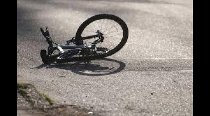 Accident mortal în Băicoi. Un biciclist a fost lovit de o mașină