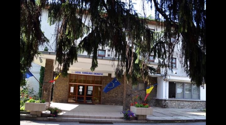 La Liceul Tehnologic Energetic din Câmpina cursurile au fost suspendate
