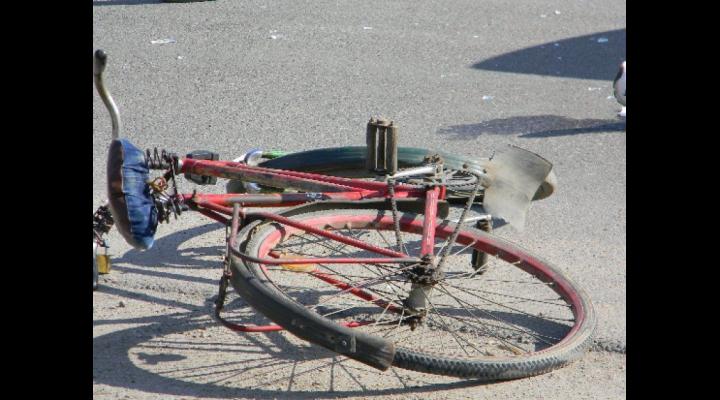 Biciclist gasit mort pe marginea DN1B, la Valea Calugareasca