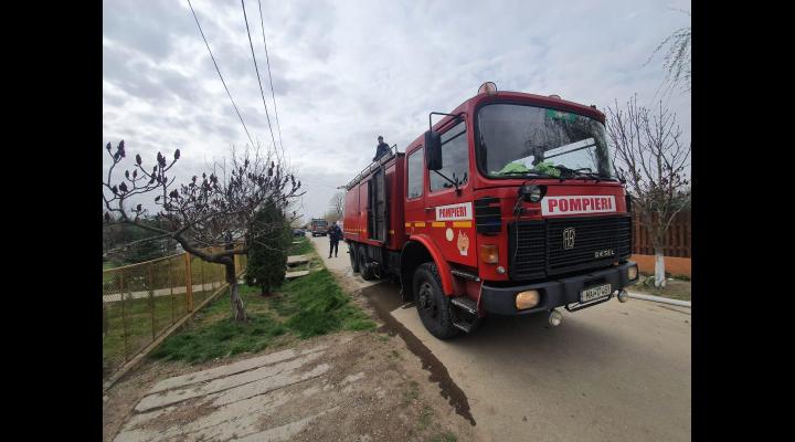 Weekend plin pentru pompierii prahoveni. Vezi in ce situatii a fost nevoie de interventia celor de la ISU PRAHOVA