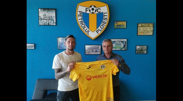 Jhon Mondragon a semnat cu FC Petrolul Ploiești