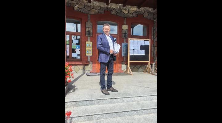 Rezultate parțiale: candidatul PNL Mircea Corbu a câștigat Primăria Bușteni