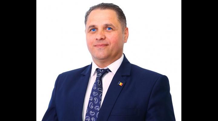 PPU (social-liberal), scor-record în Prahova/Marius Constantin, candidatul umanist la Primăria Băicoi, a câștigat cel de-al doilea mandat cu 77% din voturile valabil exprimate