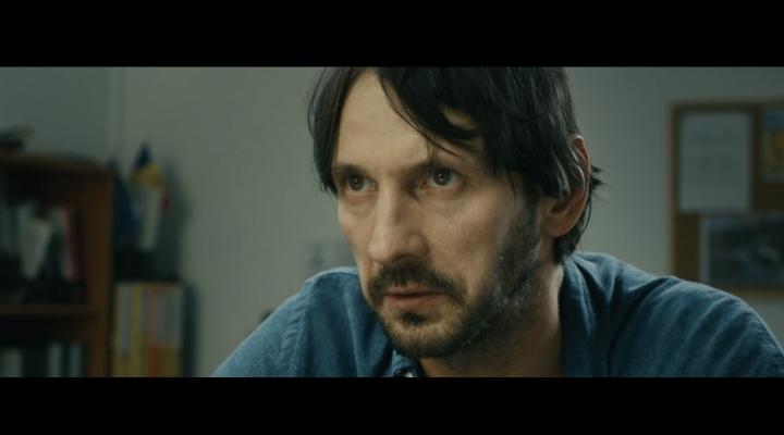 Bogdan Farcas, actor al teatrului ploiestean, a obtinut un premiu special pentru rolul principal din filmul "Neidentificat"