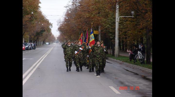 Ziua Armatei, duminică, la Monumentul Vânătorilor de la Gara de Sud din Ploiești