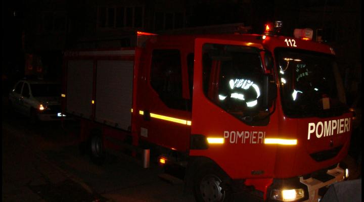 Incendiu violent în Ploiești