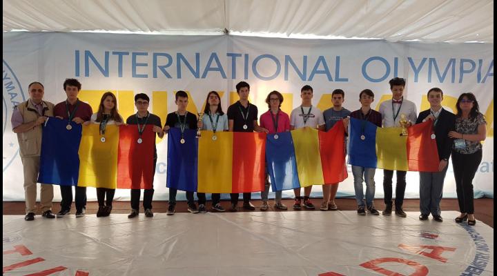 Douăsprezece premii pentru elevii români prezenți la Olimpiada Internațională Pluridisciplinară Tuymaada 2017