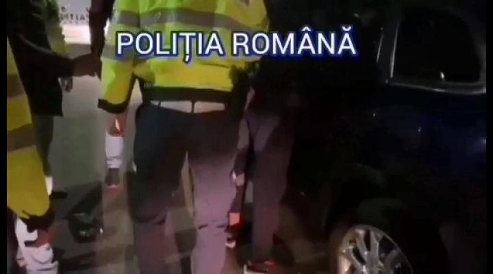 Șofer turc, prins băut la volan în Păulești/Polițiștii au găsit și o armă