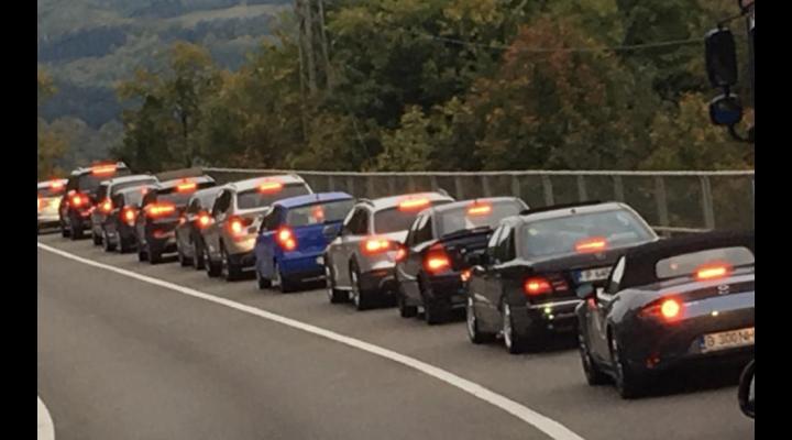 CENTRUL INFOTRAFIC: TRAFIC INTENS PE DN 1 BRAȘOV-PLOIEȘTI. OPTAȚI PENTRU RUTE ALTERNATIVE!