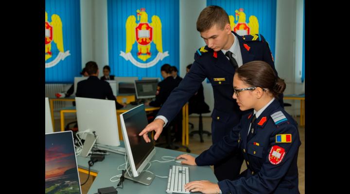 Din 10 ianuarie au început înscrierile în vederea admiterii în colegiile naționale militare/Criteriile de recrutare