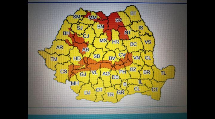 VIDEO Cod portocaliu de vânt puternic în nordul județului Prahova