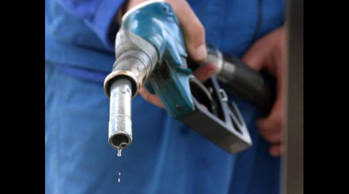 Amenzi de peste 300.000 lei date de ISU Prahova în urma controalelor la  stațiile de distribuție carburanți