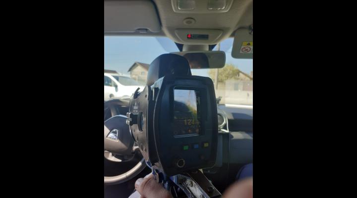 Peste 500 autovehicule controlate și aproape 200 de amenzi, în urma unor acțiuni pe DN 1 și DN 1A