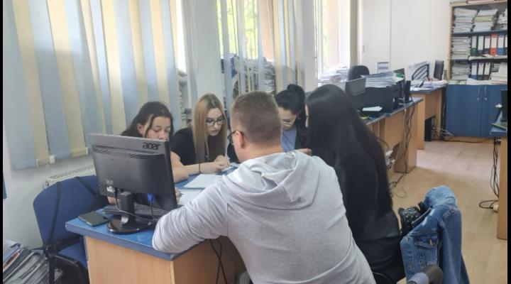 9 studenti de la UPG, in practica la Comisariatul pentru Protectia Consumatorului 