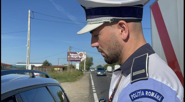 Șofer reținut de polițiștii rutieri/Era băut, cu permisul anulat și mergea șerpuit pe DN1, Comarnic