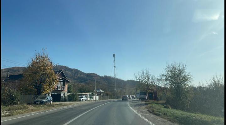 Se montează o pasarelă pietonală pe DN 1A, Coada Malului 