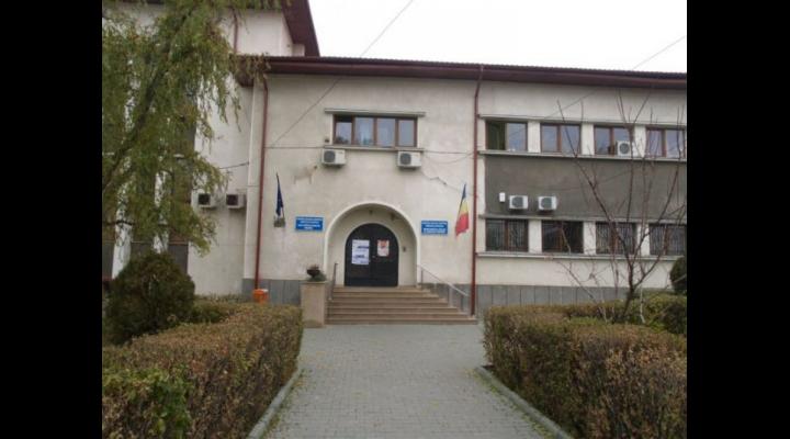 Unitățile de învățământ din Prahova își vor suspenda cursurile începând cu ora 15.30