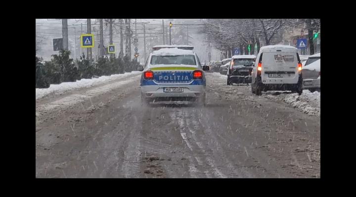 10 amenzi date de polițiști administratorilor de drumuri din Prahova