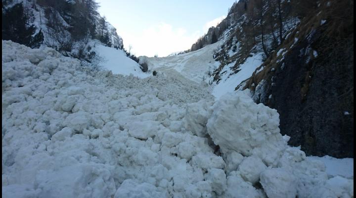 Risc mare de avalanșă în Bucegi