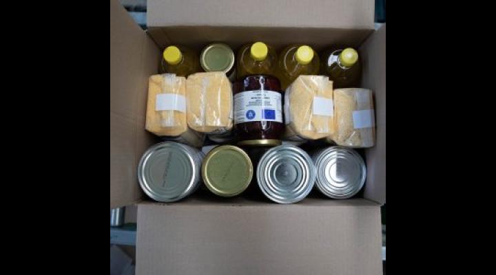 A început distribuirea unei noi tranșe de pachete alimentare pentru persoane vulnerabile