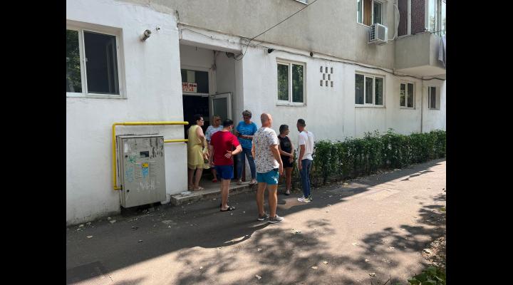 Bărbat, găsit mort într-un apartament din Ploiești