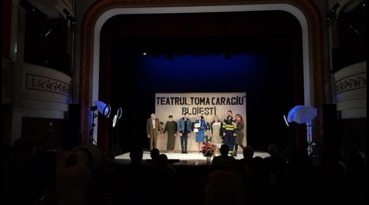 Spectacolul Teatrului „Toma Caragiu”, „Cântăreața cheală”, pus în scenă la Pitești