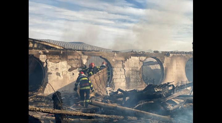 Anchetă deschisa in urma incendiului de la Tohani 