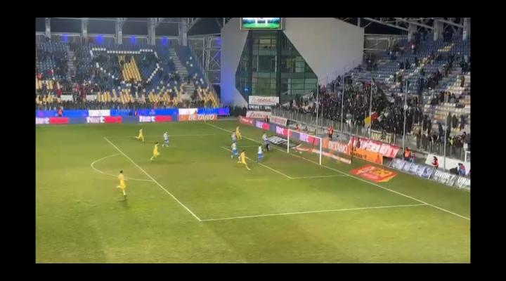FC Petrolul Ploiești a învins Poli Iași cu 2-1 - VIDEO