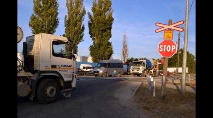 TRAFIC DEVIAT DE PE DN 1D, PENTRU EFECTUAREA DE LUCRĂRI LA CALEA FERATĂ