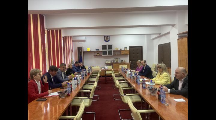 Protocol intre 5 universitati de prestigiu, dintre care si UPG Ploiesti