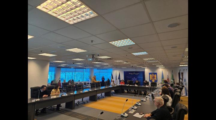 Verde de la Consiliul Local Ploieti pentru trei proiecte importante pentru eficientizarea serviciului de salubrizare, modernizarea serviciului public de termoficare și finalizarea investițiilor 