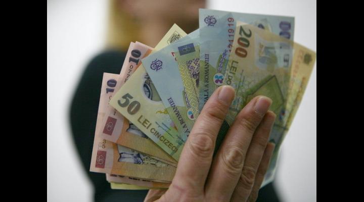 Comunicat ITM Prahova: De la 1 ianuarie 2018, salariul de bază minim brut se stabilește la 1.900 lei