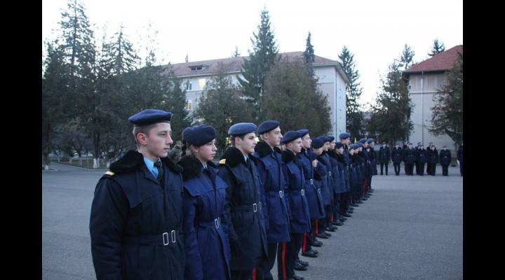 30 de elevi ai Colegiului Național Militar "Dimitrie Cantemir" din Breaza vor fi prezenți la funeraliile de stat ale Majestății Sale Regele Mihai I de la Curtea de Argeș