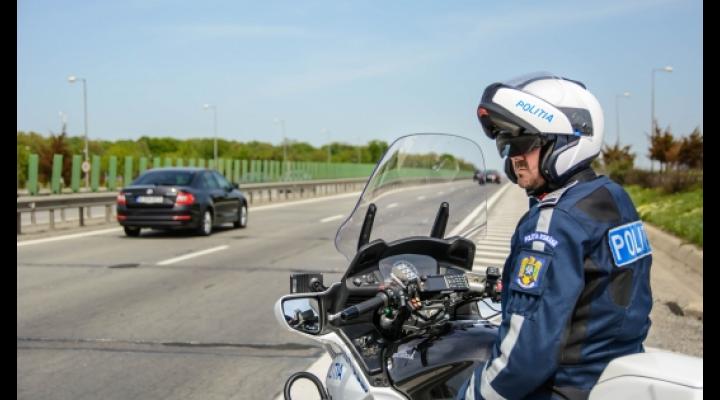 Polițiștii acționează pentru fluidizarea și monitorizarea traficului la întoarcerea din minivacanța de Paște