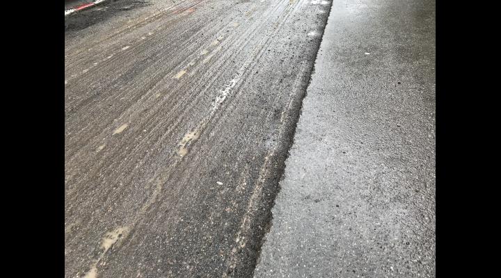 De luni, încep lucrări de  întreținere, reparații - asfaltare pe strada Bobâlna din Ploiești