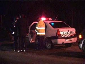 Prahovean care tocmai furase un autoturism, prins de politisti. Era si baut si a provocat un accident