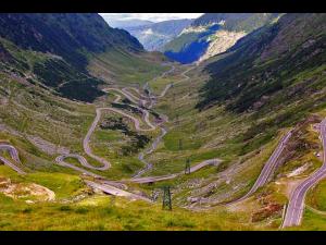 Transfăgărășan, risc de închidere. Stâncă de 1000 de tone desprinsă din versant