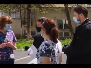 Dispozitive de ventilare și asistare respiratorie, donate spitalelor din Ploiești și Câmpina de Arhiepiscopia Bucureștilor si Protopopiatele Ploiești Nord, Ploiești Sud si Câmpina- VIDEO