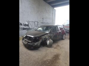 FOTO Două persoane au fost rănite într-un accident produs pe DN 72