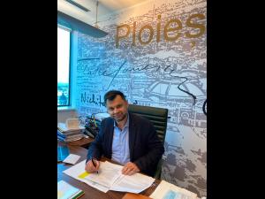 Se reduce birocrația la Primăria Ploiești/Adrian Dobre a semnat un contract pe fonduri europene