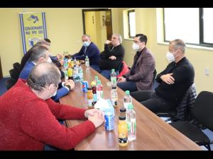 Delegație a FRF în vizită la FC Petrolul Ploiești