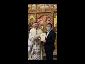 Primarul comunei Maneciu, decorat de Preafericitul Parinte Patriarh Daniel