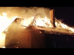Incendiu puternic la o casă din Comarnic